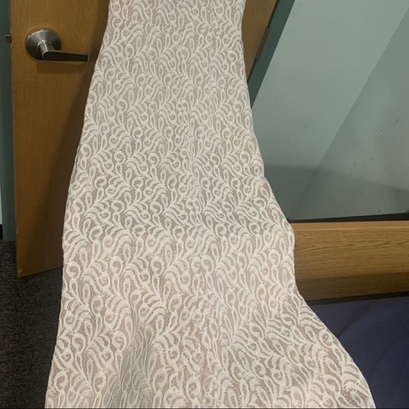 Vince camuto fall of the shoulder long dress - Picture 2 of 3